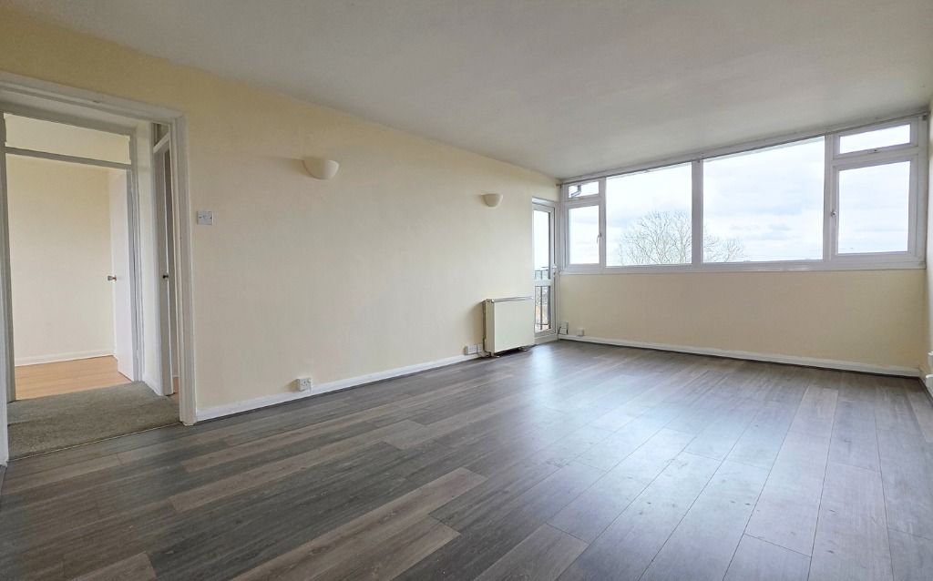 Property photo 3 of 10 4980865