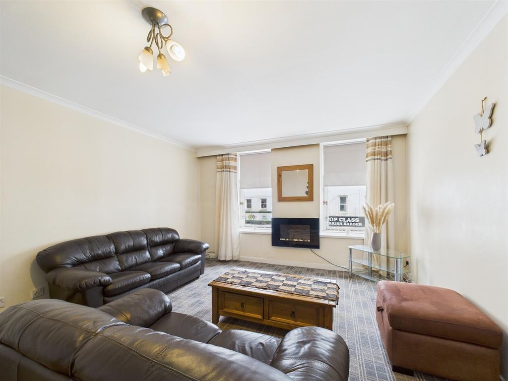 Property photo 1 of 14 Cam01486G0-Pr0823-Still004.Jpg