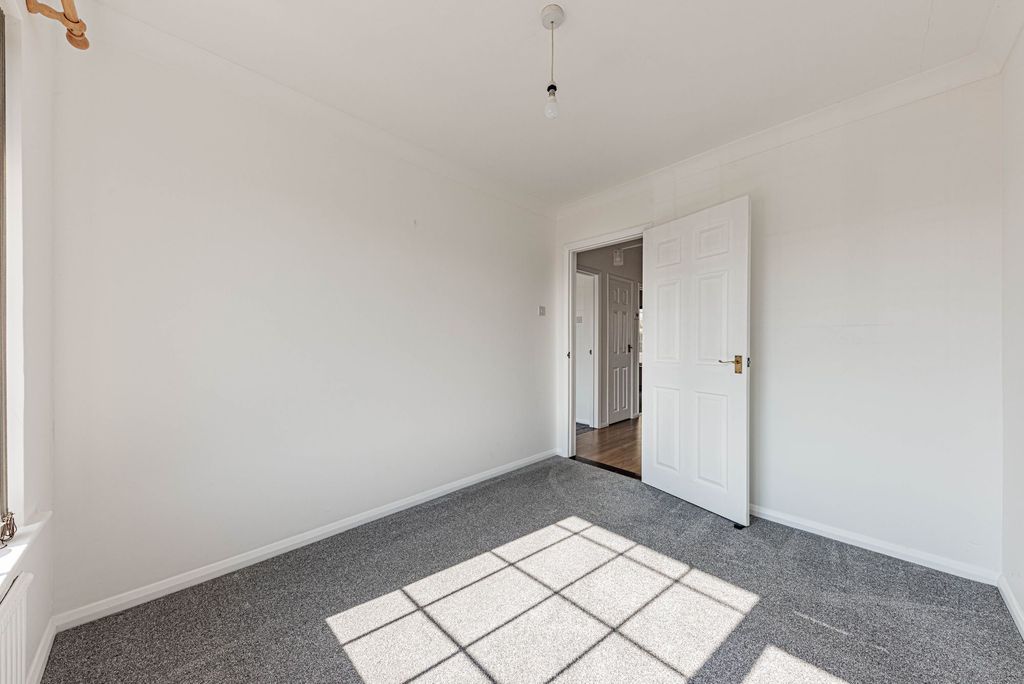 Property photo 3 of 20 Bedroom One (1)