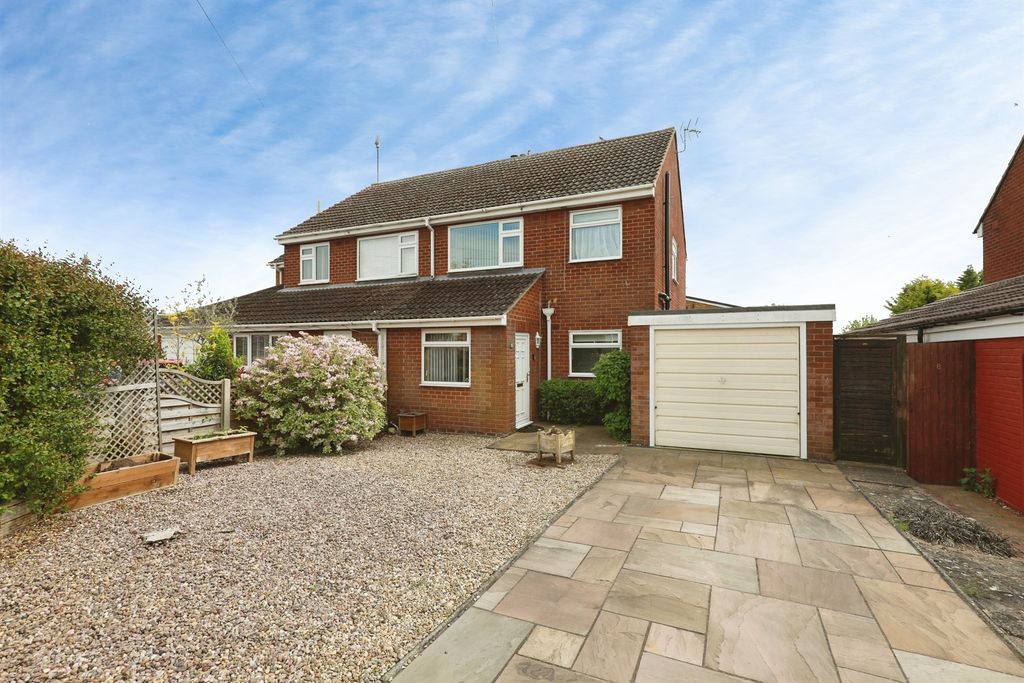 Property photo 1 of 15