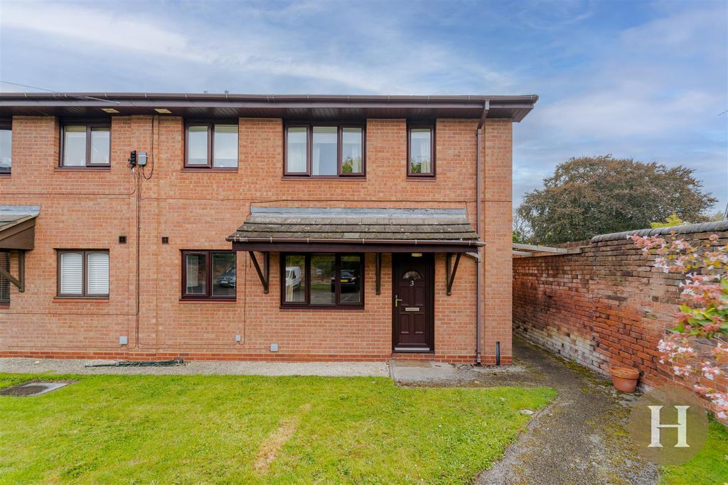 Property photo 1 of 12 Hadleigh Estate Agents-13.Jpg