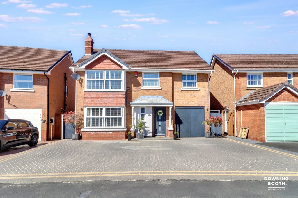 Property photo 1 of 39