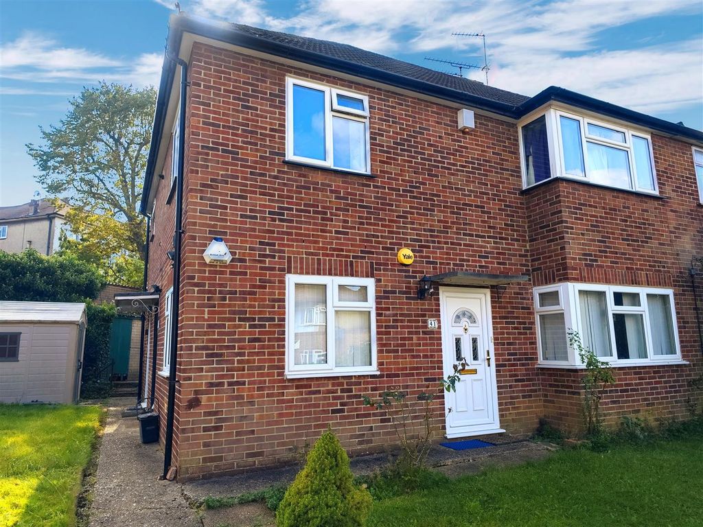 Property photo 1 of 8 Front