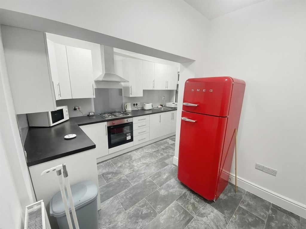 Property photo 1 of 12 Whatsapp Image 2026-04-04 At 13.05.25.Jpg