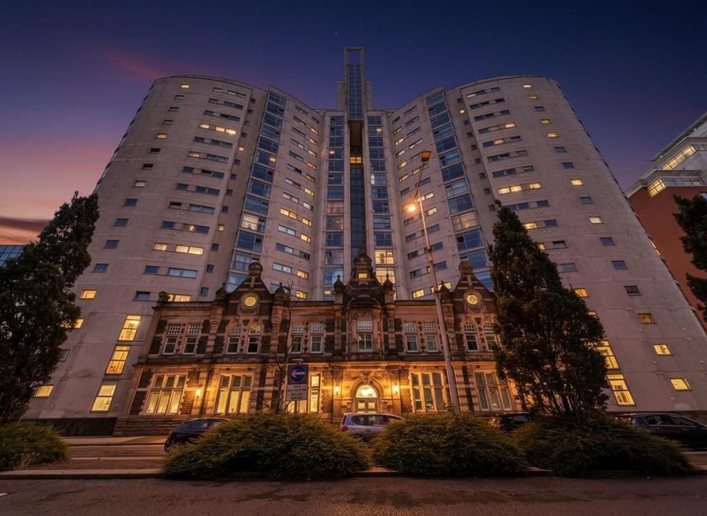 Property photo 2 of 13 Altolusso