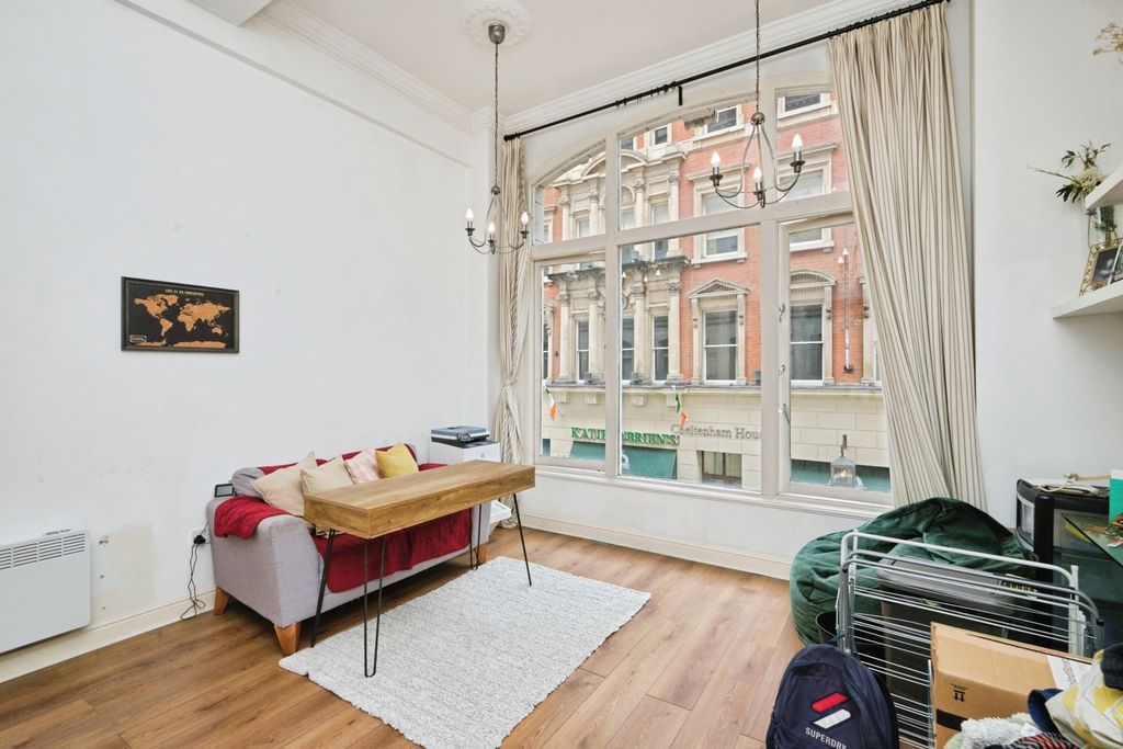 Property photo 2 of 14 Pbox-Img.Jpg