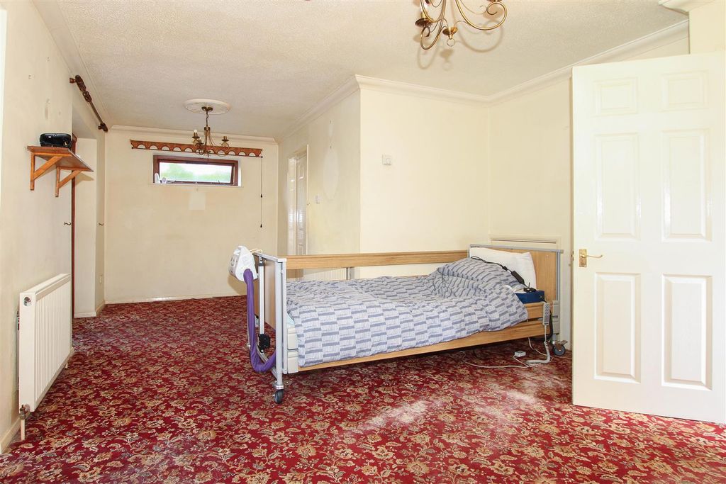 Property photo 3 of 12 Img_1831-1.Jpg