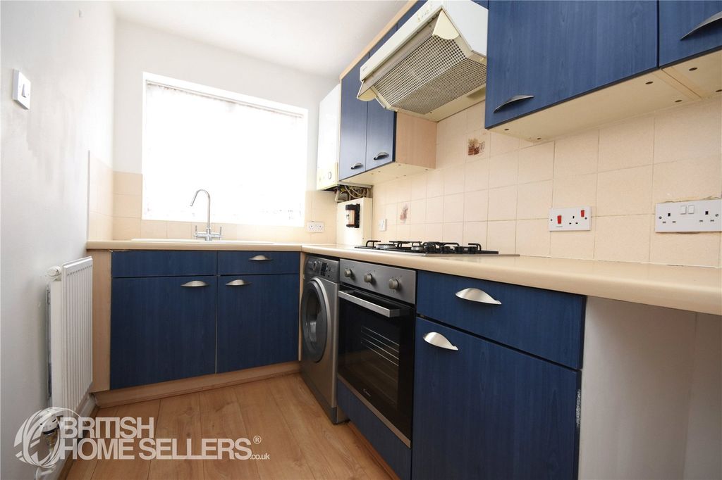 Property photo 2 of 15 Picture No. 23