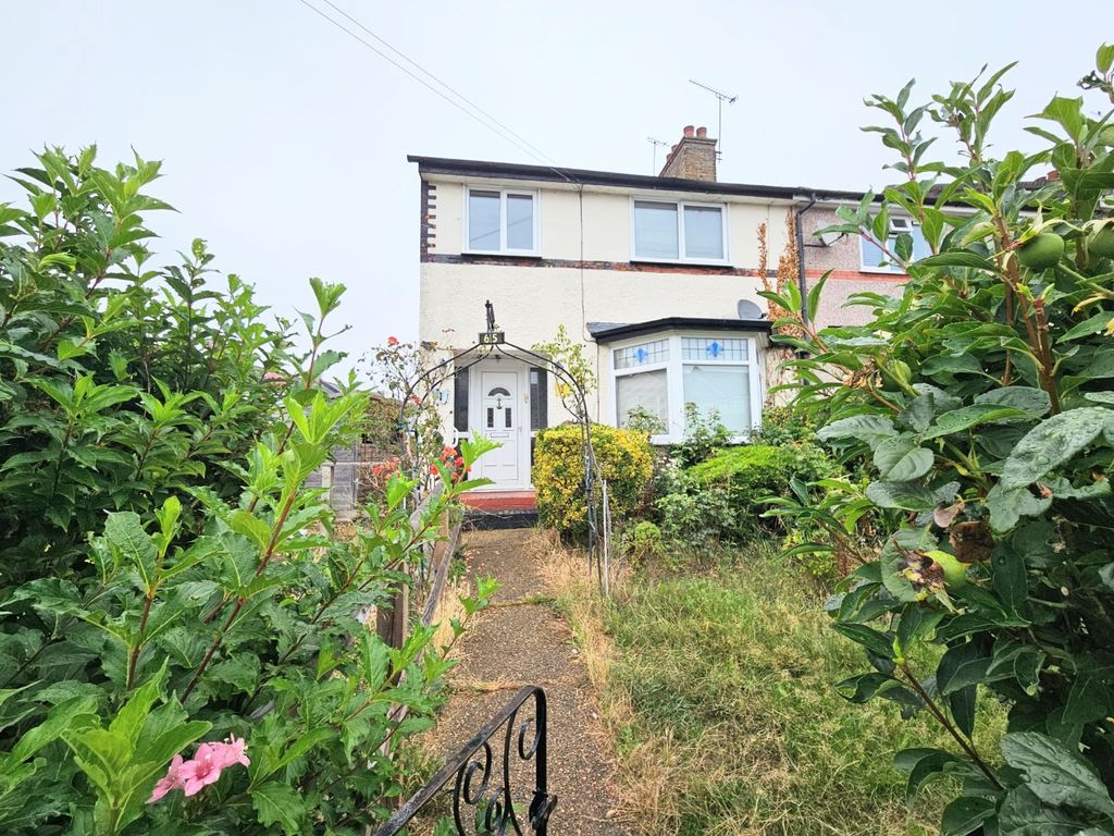 Property photo 1 of 17 4415851