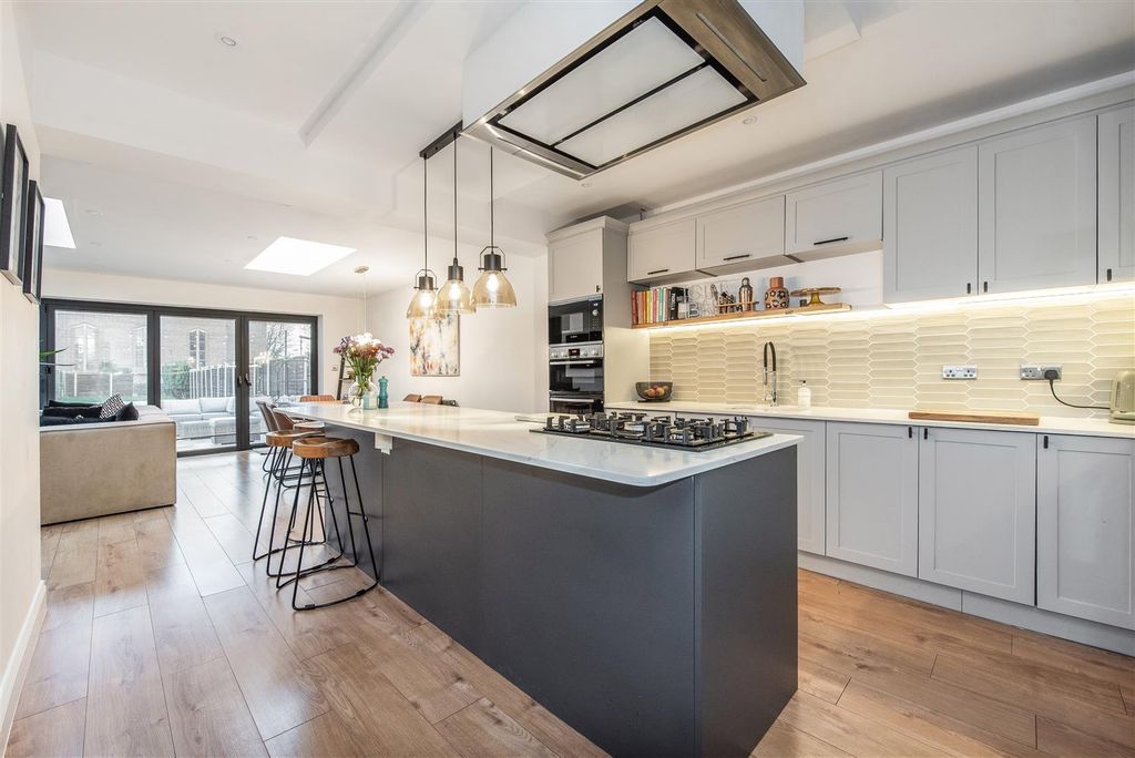 Property photo 3 of 25 Photo 17-02-2026, 21 30 16 Copy.Jpg