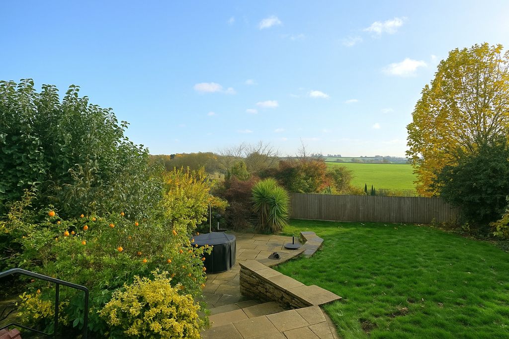 Property photo 2 of 23 Rear Garden