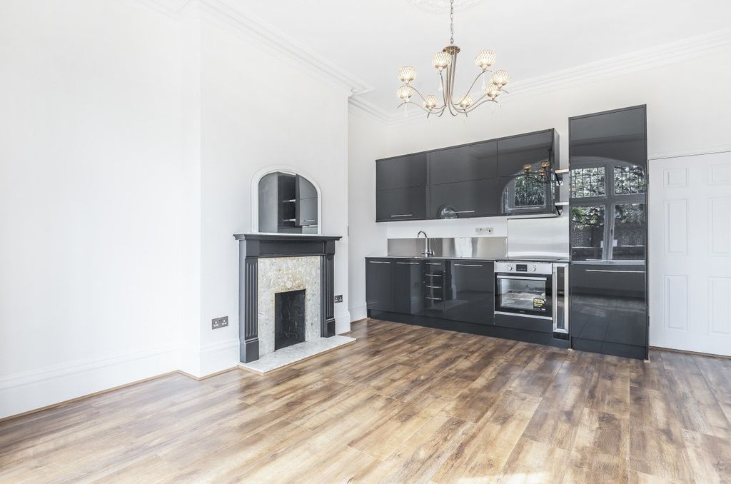 Property photo 3 of 17 Picture No. 03