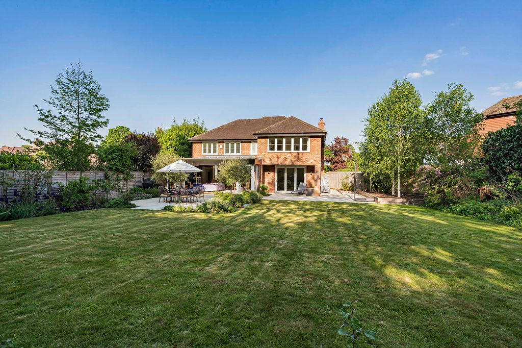Property photo 3 of 23