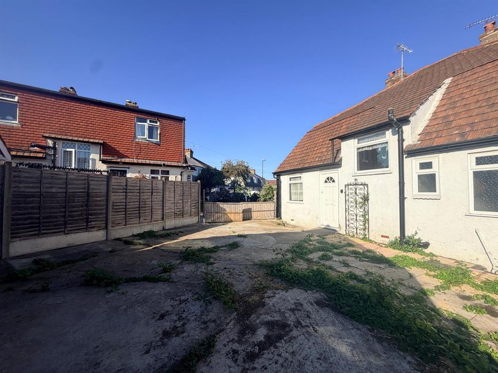 Property photo 3 of 3 3