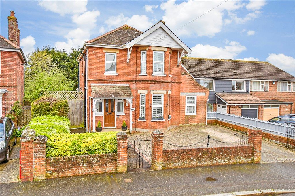 Property photo 1 of 16 External (Web)