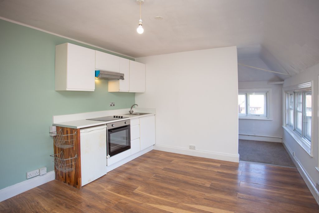 Property photo 2 of 7 Img_6440