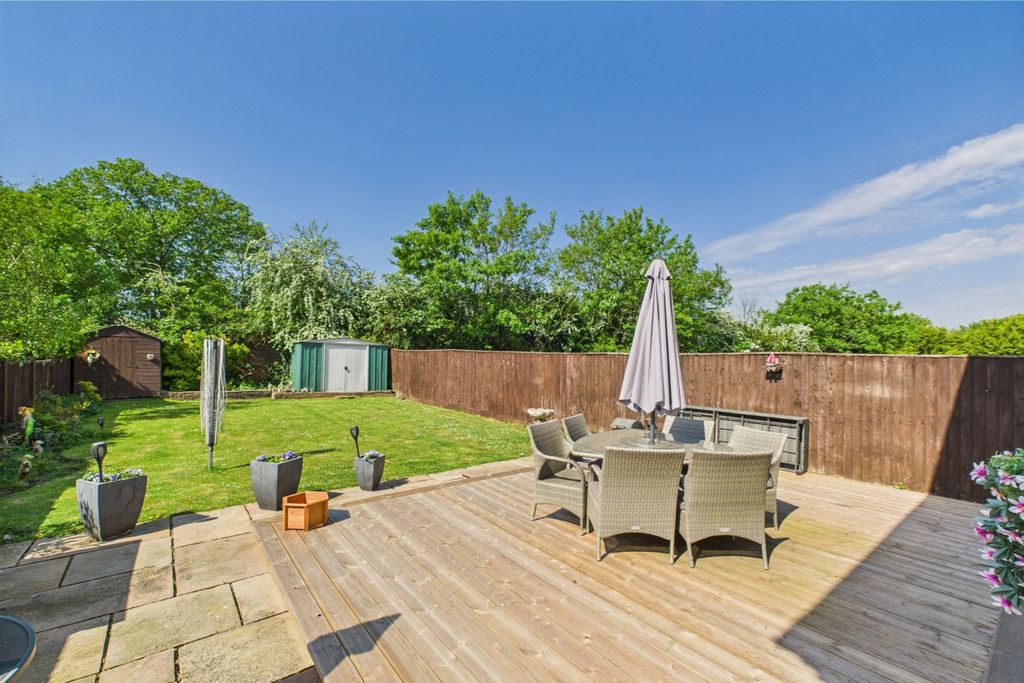 Property photo 1 of 15 Garden