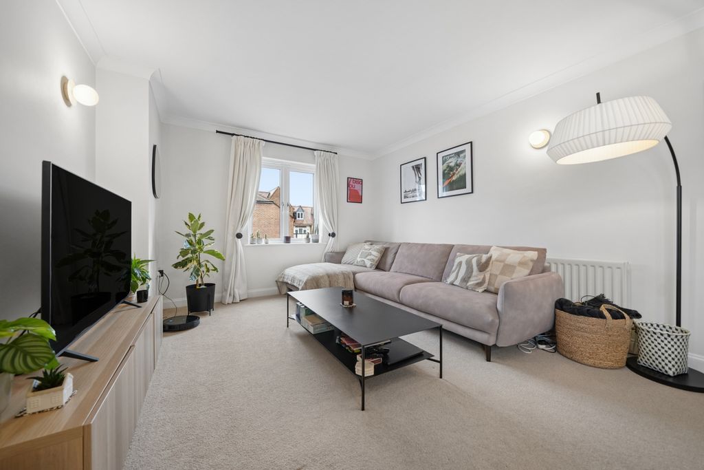 Property photo 3 of 16