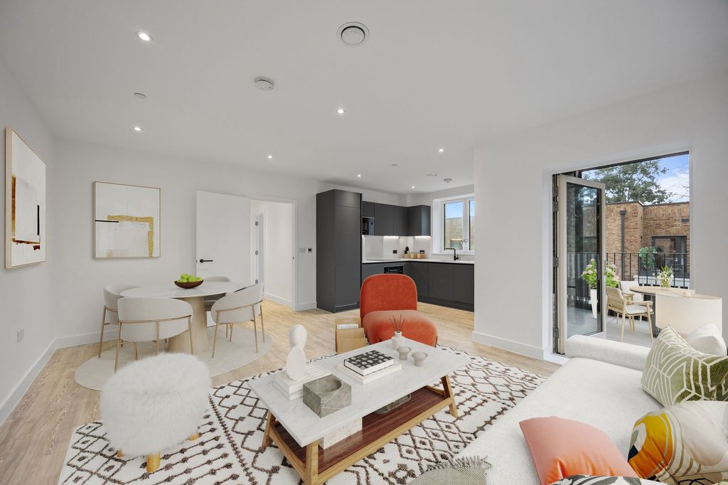 Property photo 1 of 9