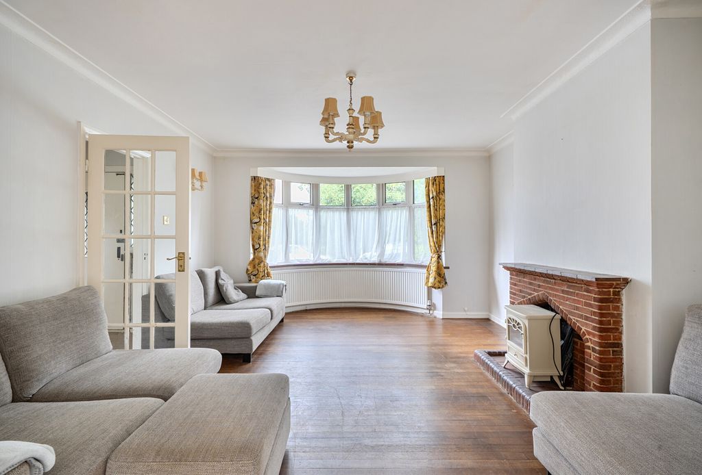 Property photo 2 of 17 1462698-12-6A0447...
