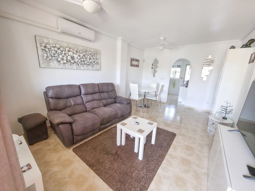 Property photo 3 of 43
