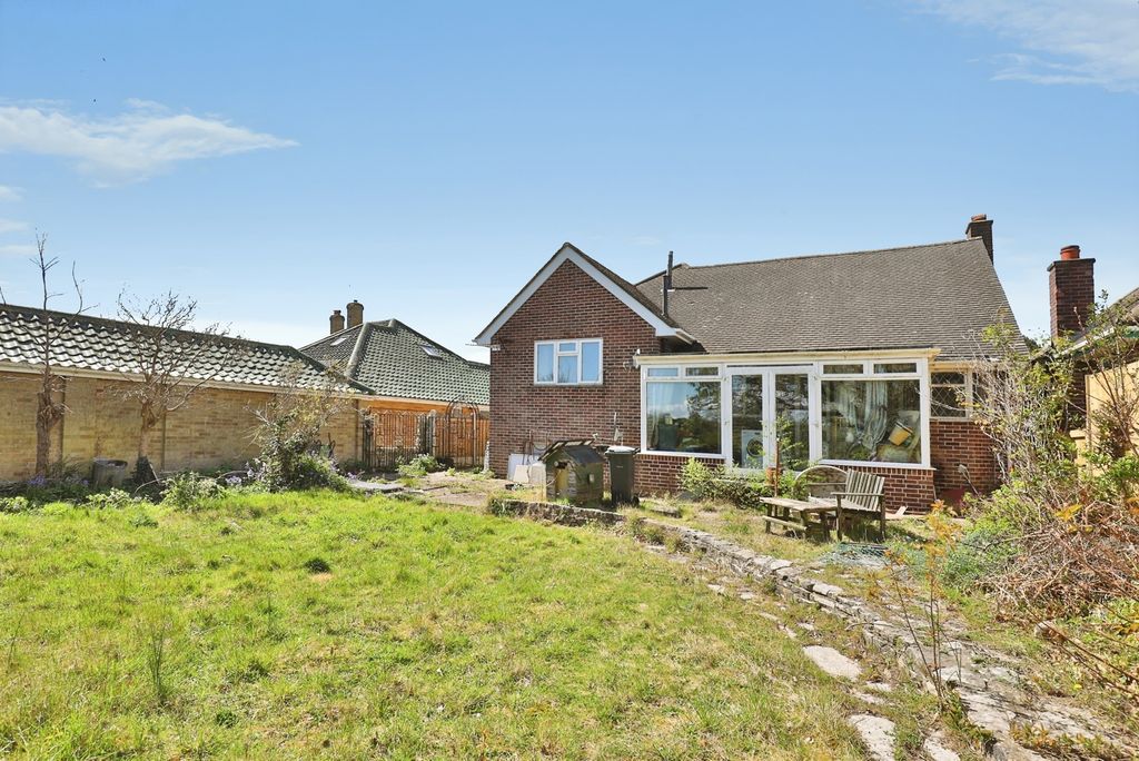 Property photo 2 of 21 Pbox-Img.Jpg