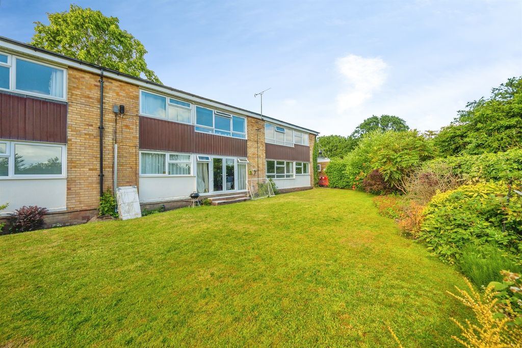 Property photo 2 of 16