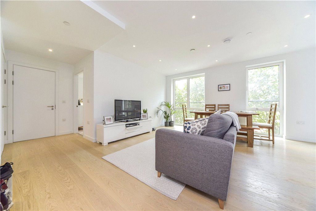 Property photo 1 of 8 Reception Room