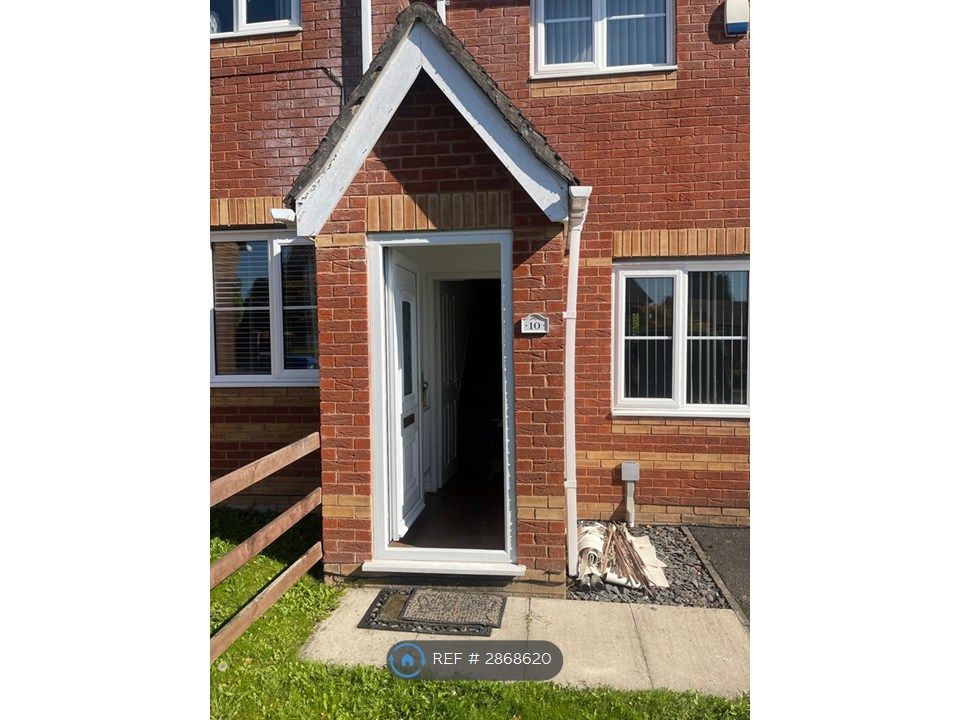 Property photo 2 of 28