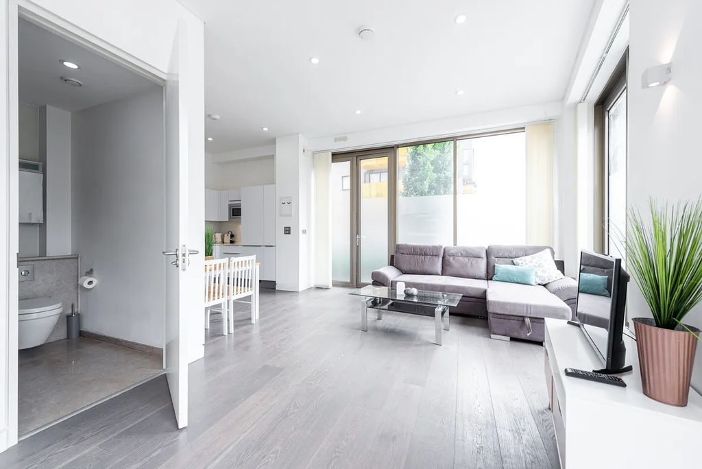 Property photo 3 of 16 Open Plan Living