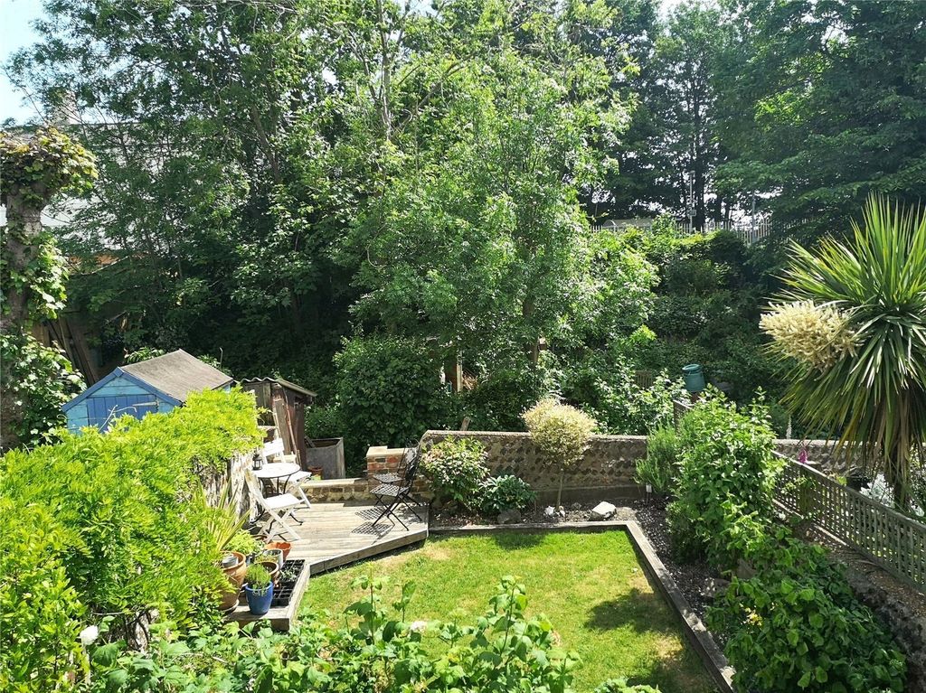 Property photo 2 of 24 Rear Garden