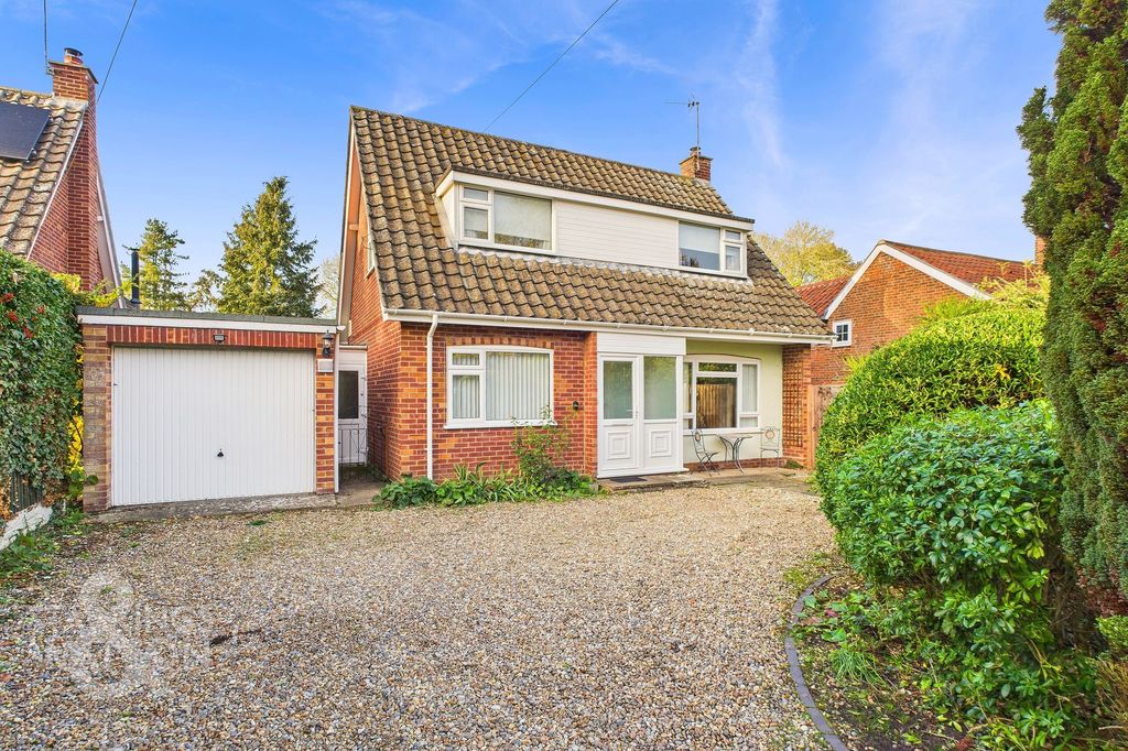 Property photo 2 of 23