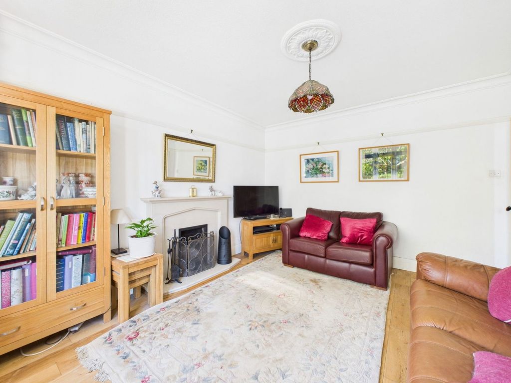 Property photo 3 of 18