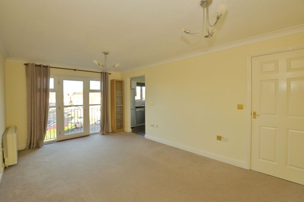 Property photo 2 of 14