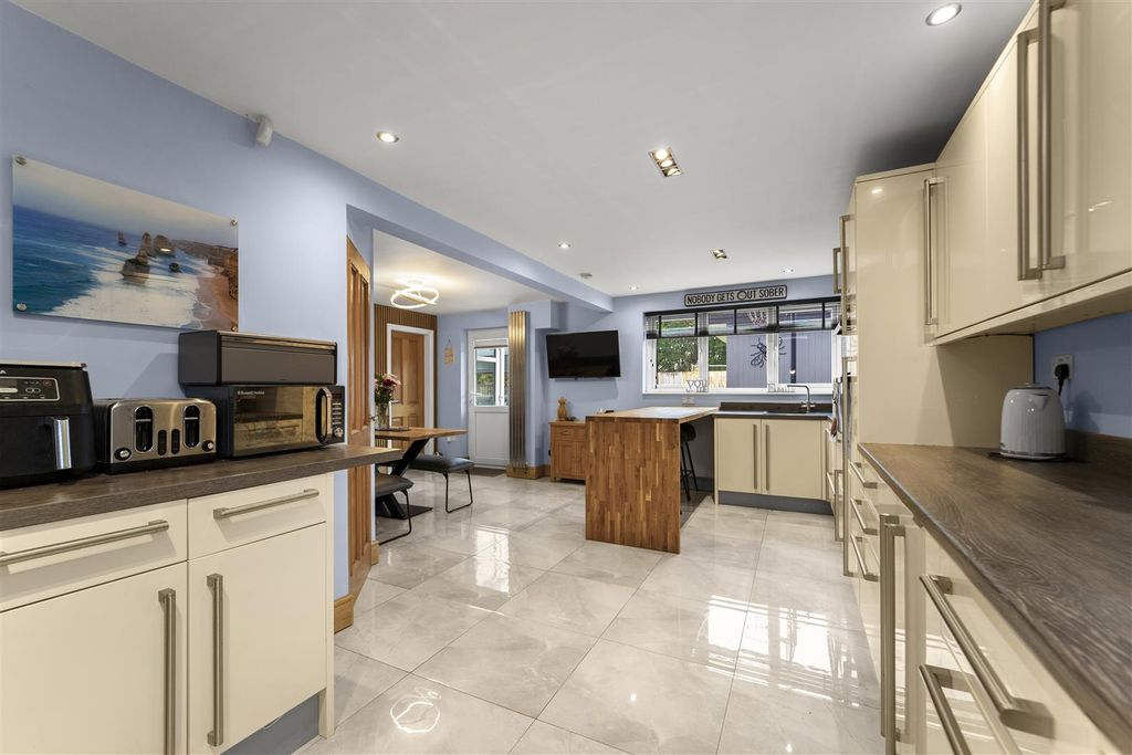 Property photo 3 of 48 Dsc03799.Jpg