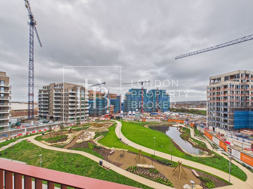 Property photo 2 of 17