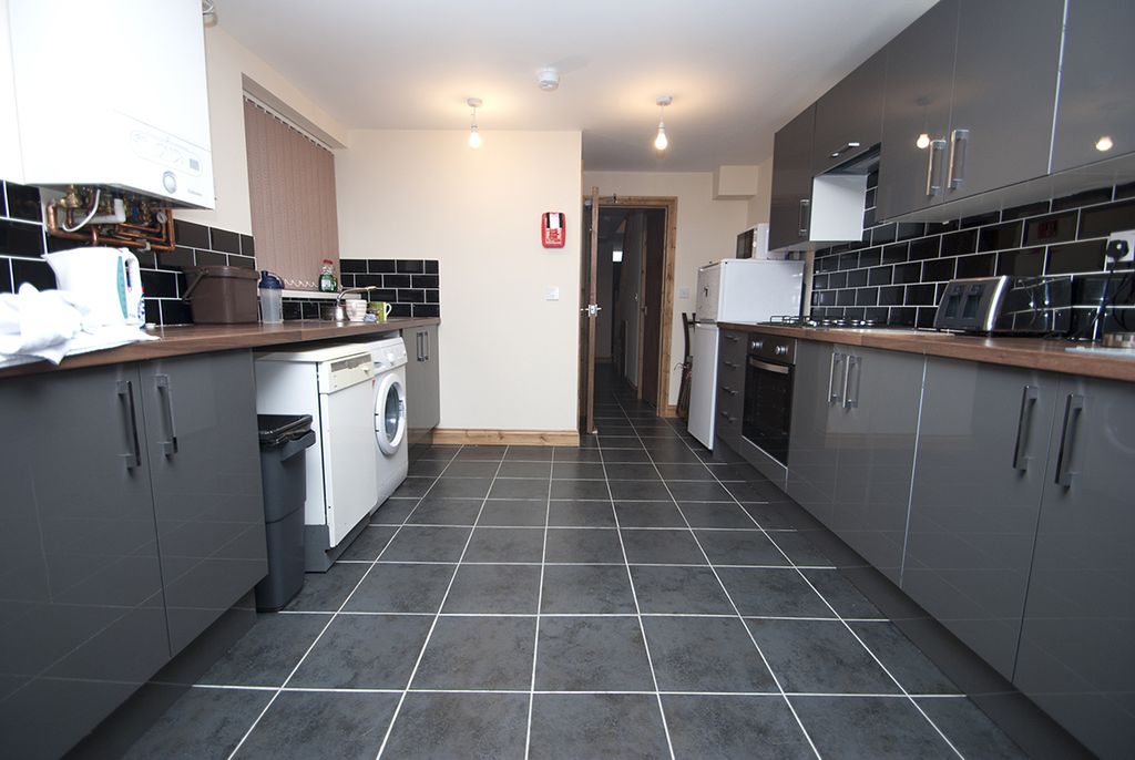 Property photo 1 of 11 Photo 11