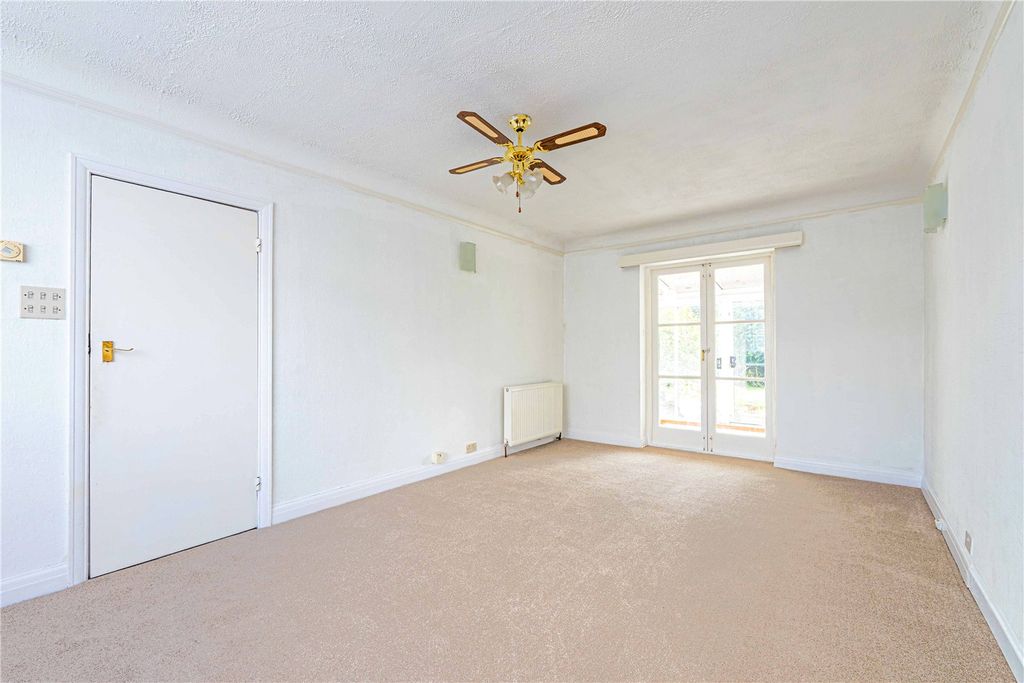Property photo 3 of 15 Picture No. 10