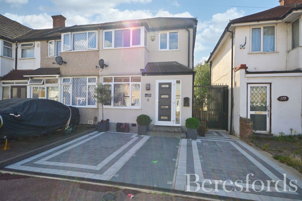 Property photo 1 of 25 Picture No. 03