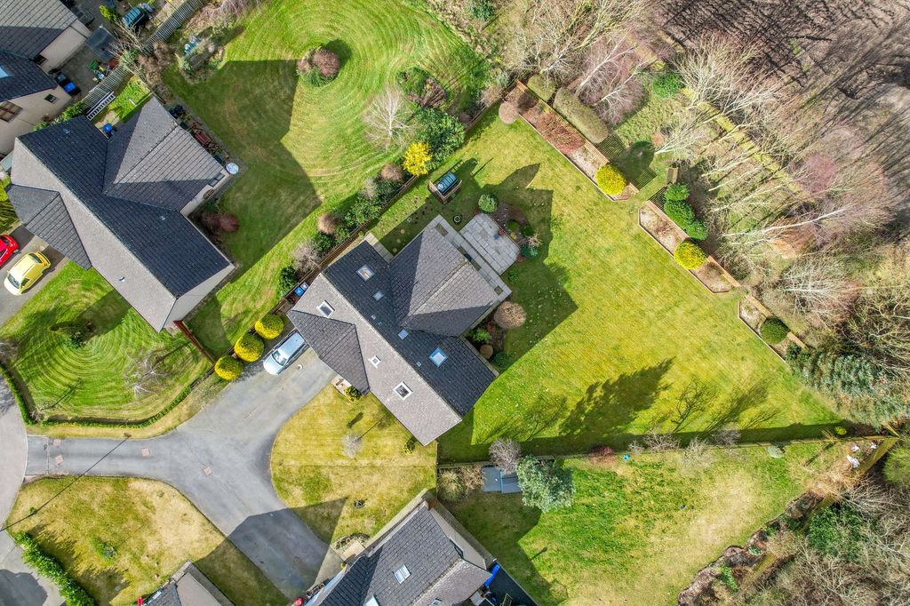 Property photo 3 of 22