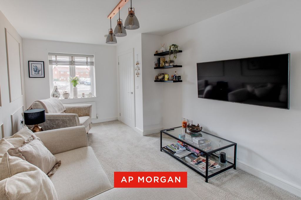 Property photo 3 of 17 Picture No. 14