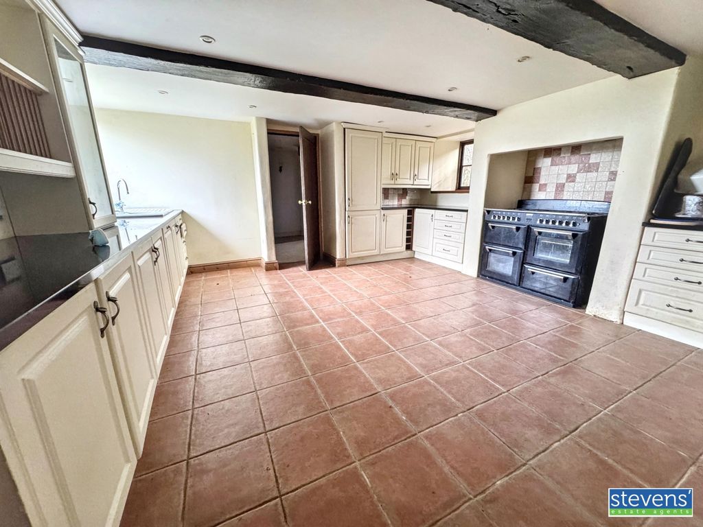 Property photo 3 of 17 Img_8001