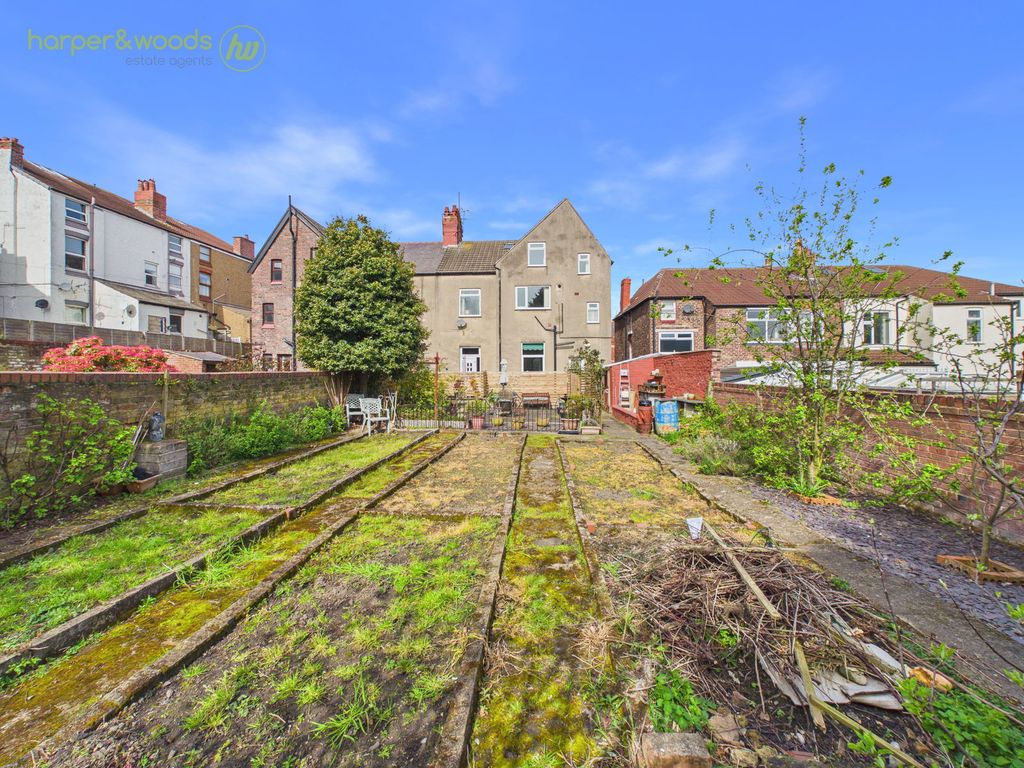 Property photo 3 of 40