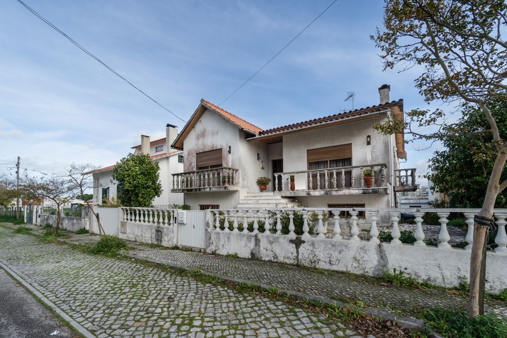 Property photo 1 of 50