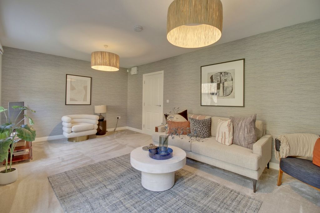 Additional image 11 of 4 bed detached house to rentPark Meadow Lane, Leeds, West Yorkshire LS12