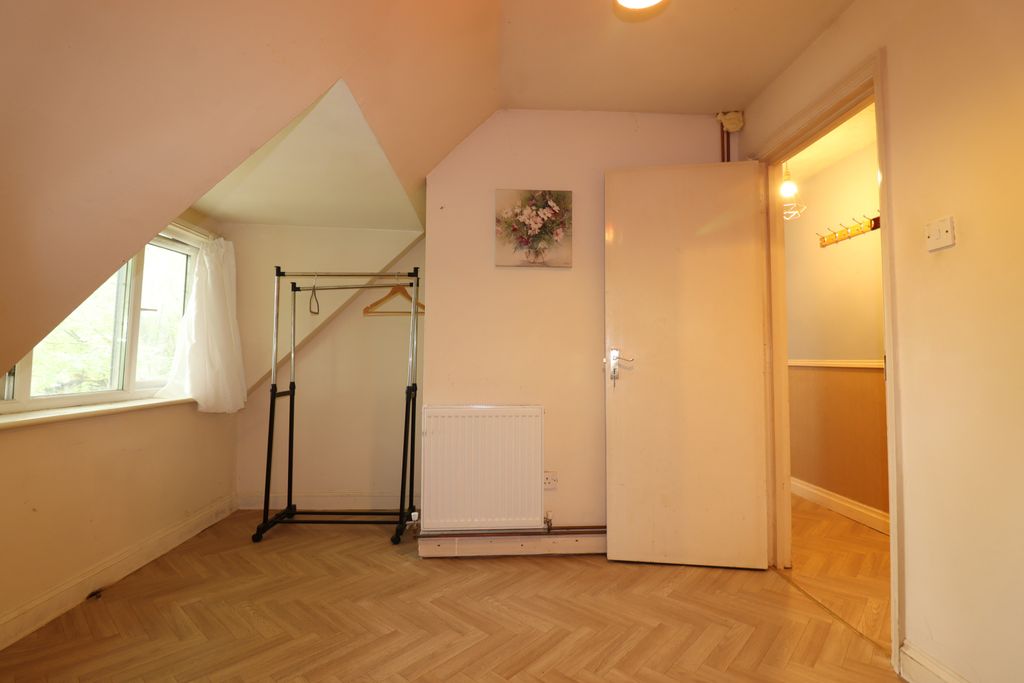 Property photo 2 of 8 Gallery