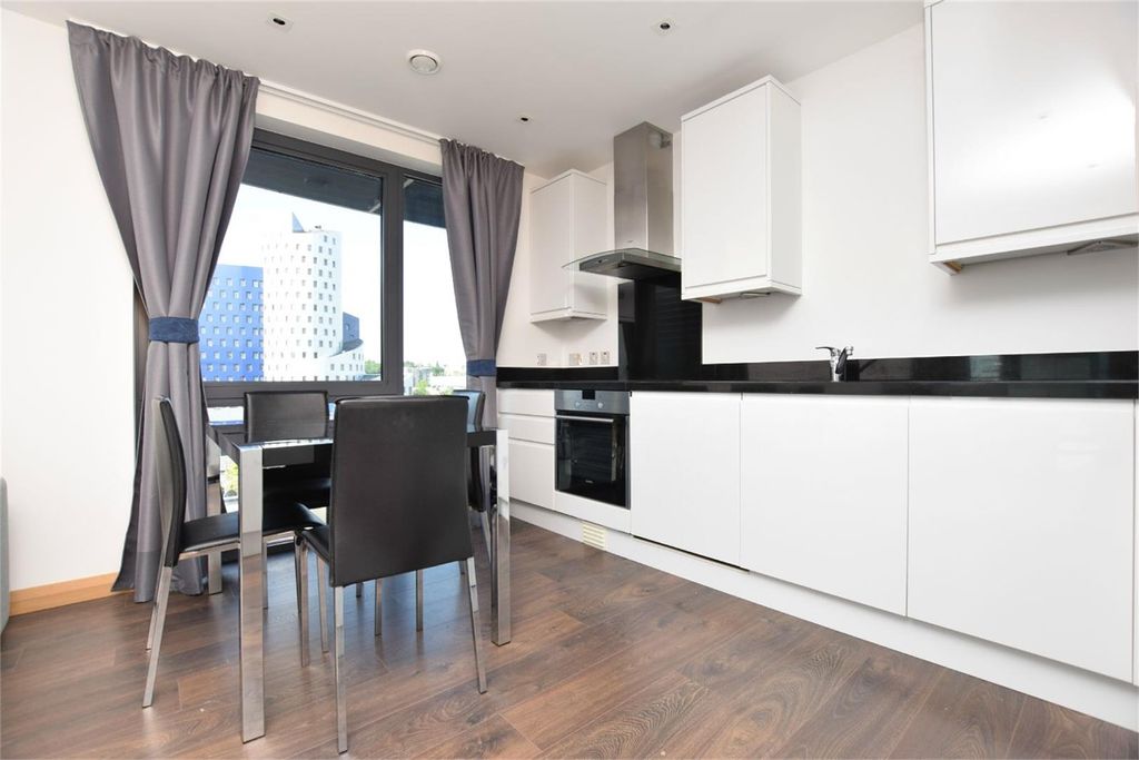 Property photo 1 of 5 1
