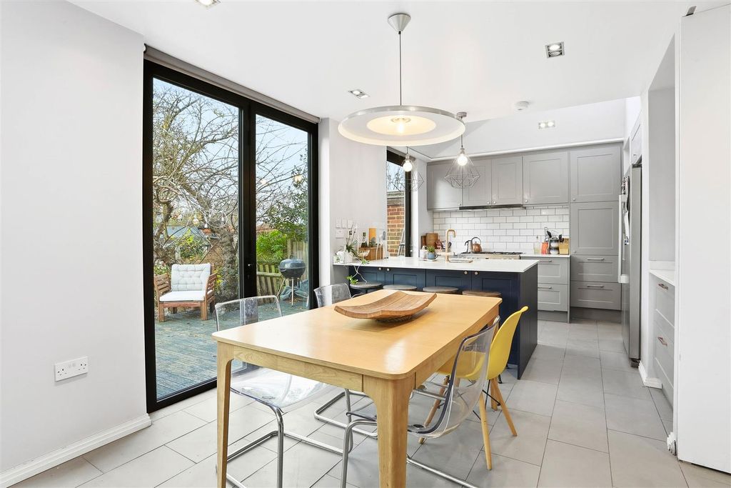 Property photo 2 of 33 1595344728 - 8.Jpg