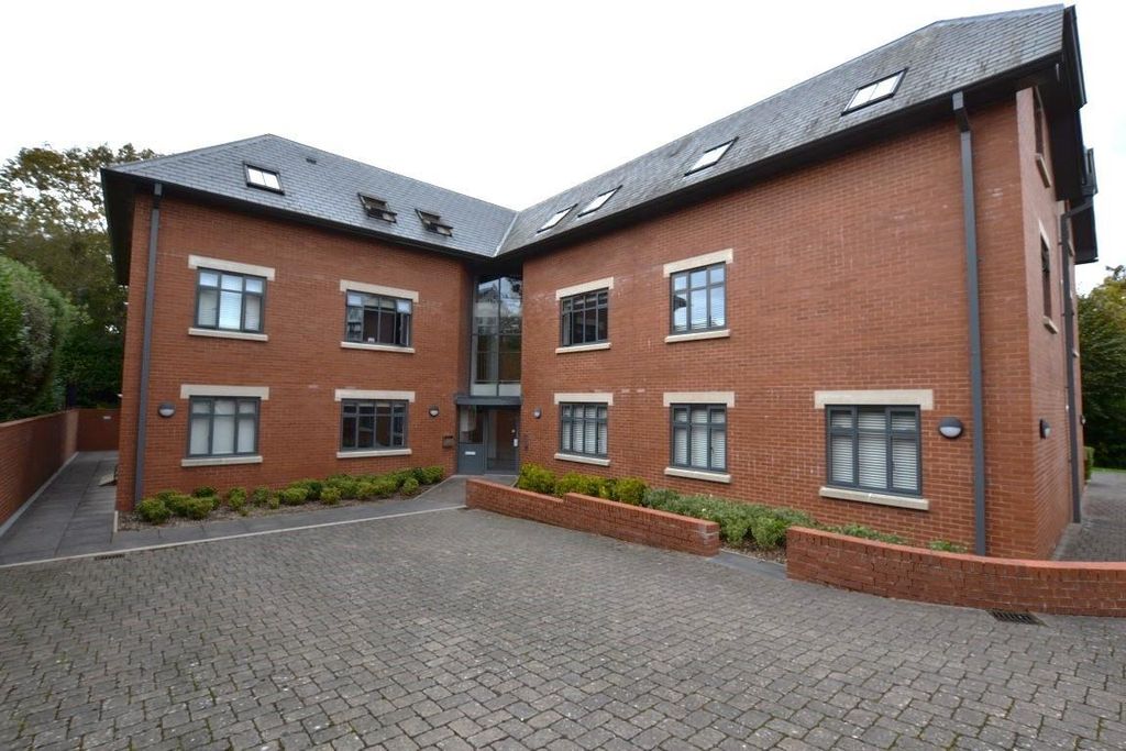 Property photo 2 of 13 11. (5)