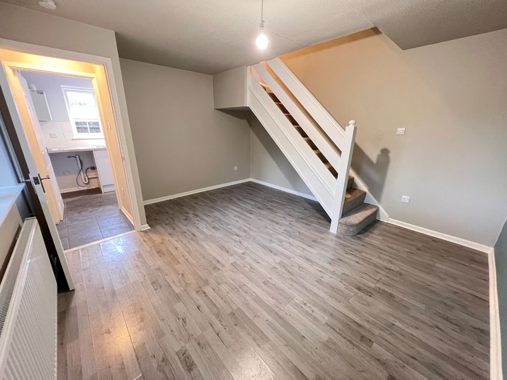 Property photo 2 of 10 3534662